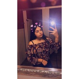 Meet your Posher, Gaby